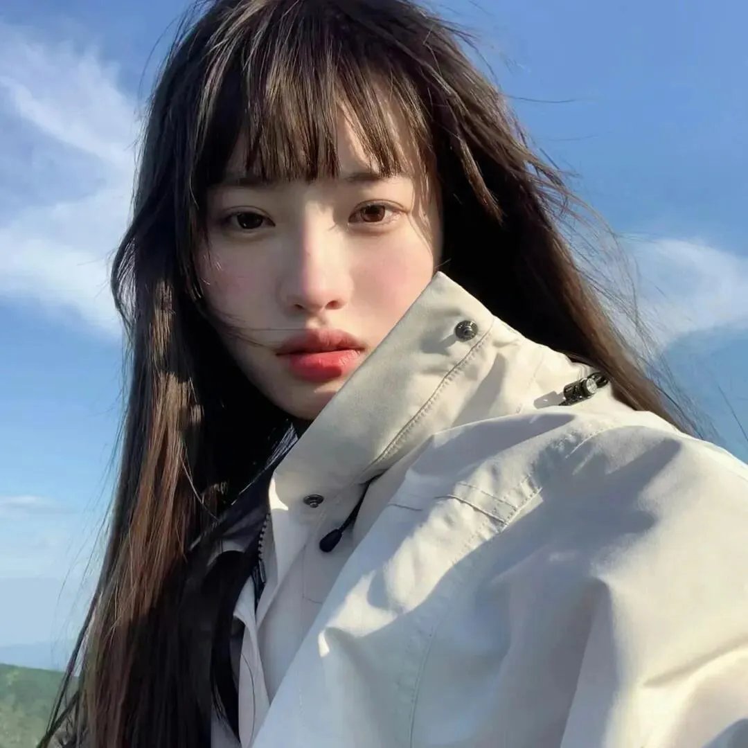 俏皮女学生